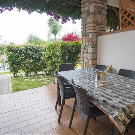 Apartment Donna Filomena *